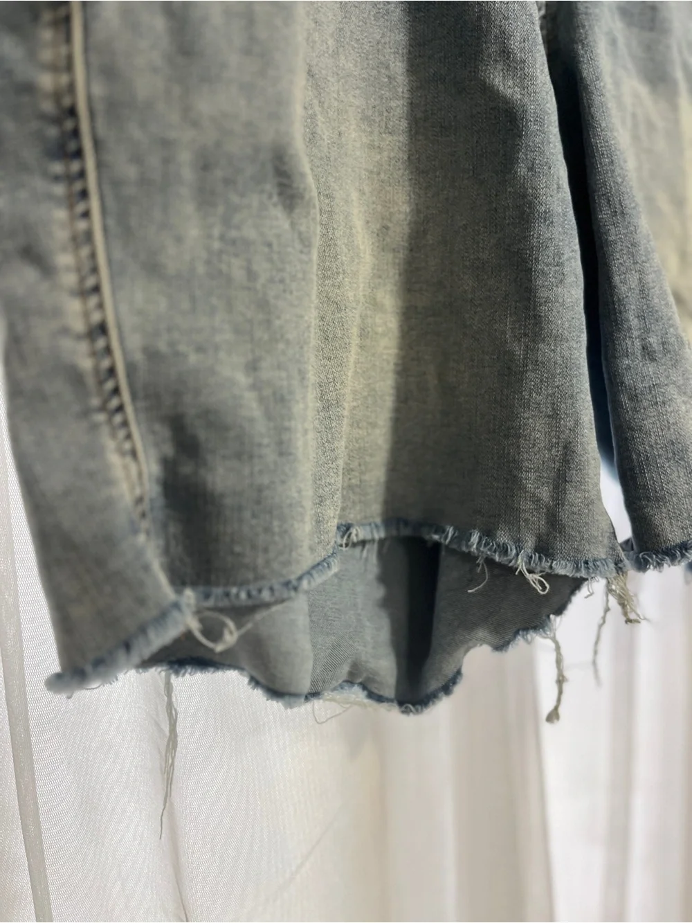 Judy Blue Light Blue Distressed Denim Bermuda Jean Shorts country summer women’s
